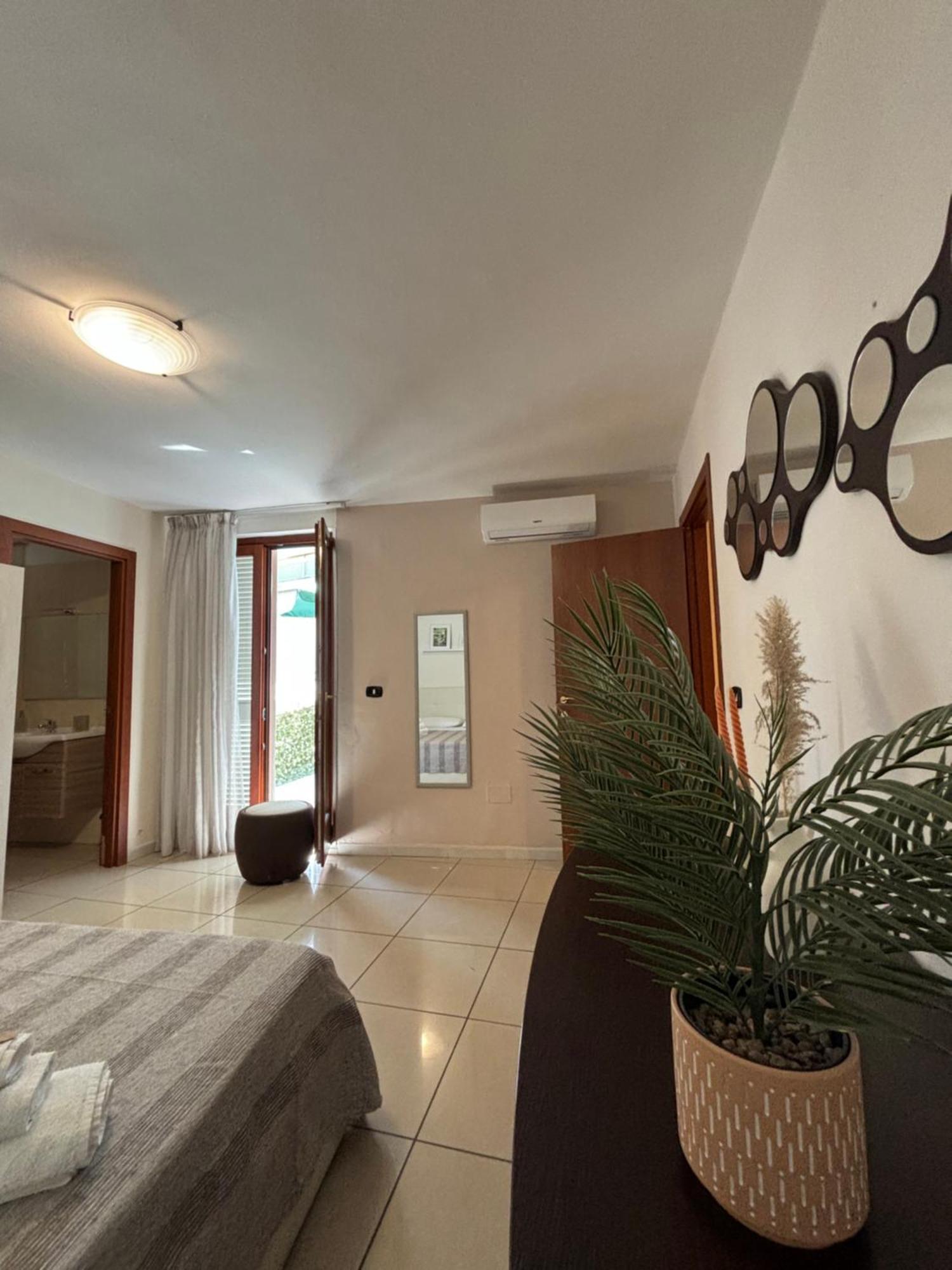 Le Muse Apartment Касерта Екстериор снимка